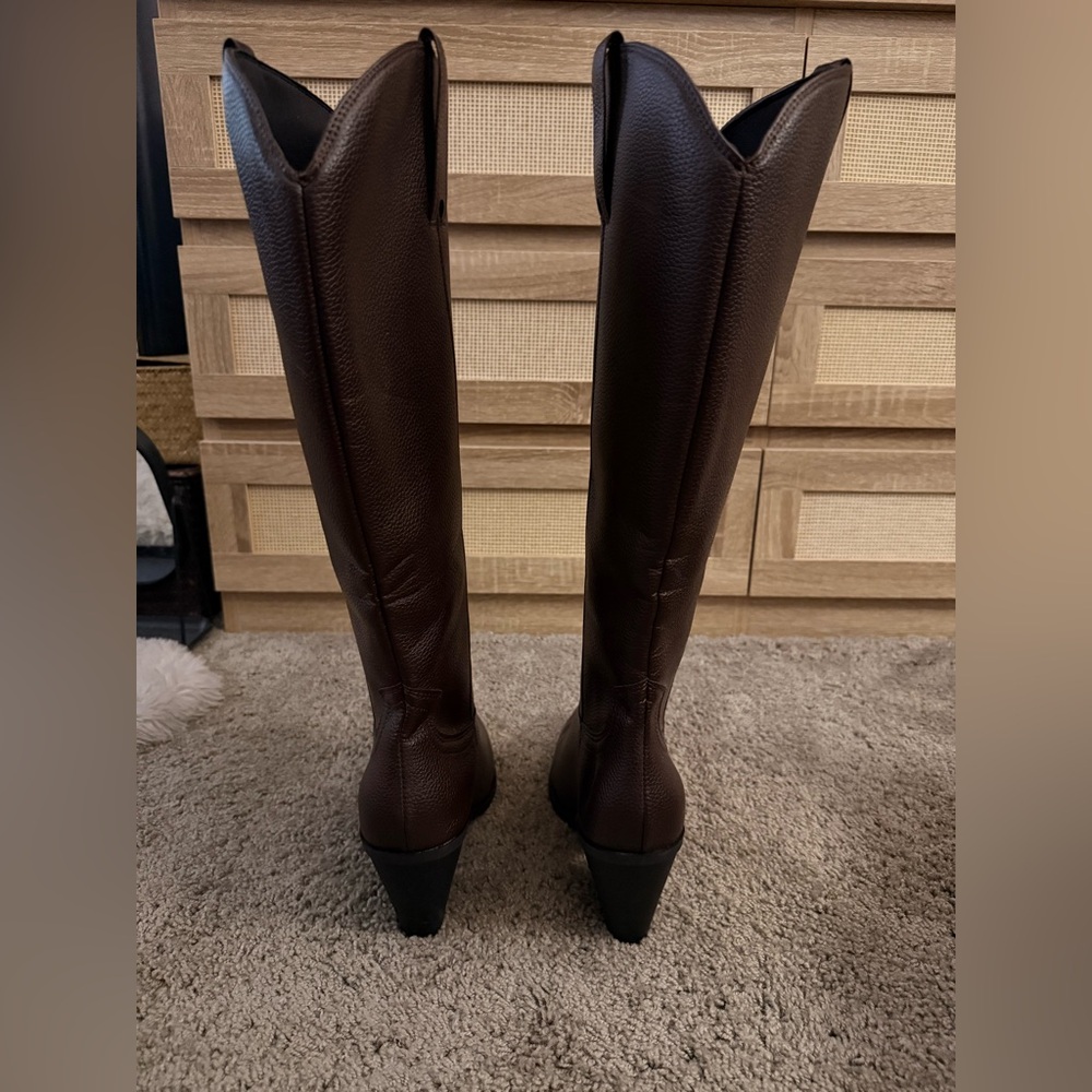 Classic Knee-High Women's Riding Boots in Dark Brown - Picture 2 of 4